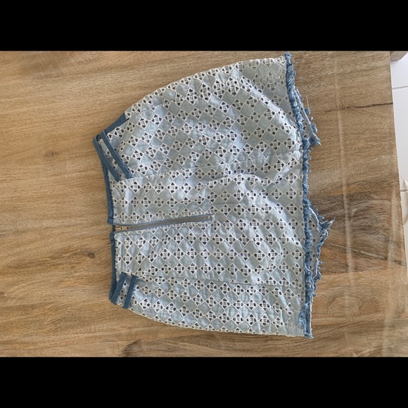 Mini denim skirt - Picture 3 of 3